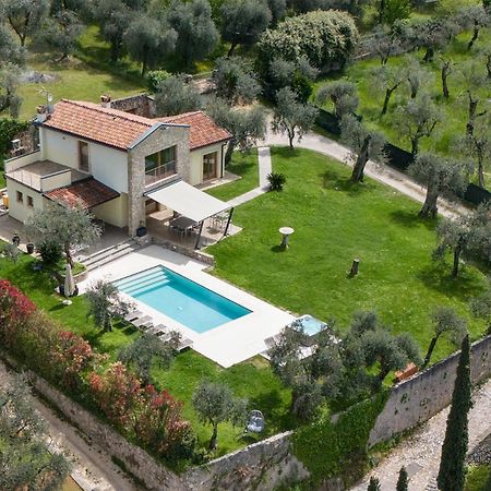 Villa Cipressi - Luxuri Lounge - مالتشيزينيه المظهر الخارجي الصورة